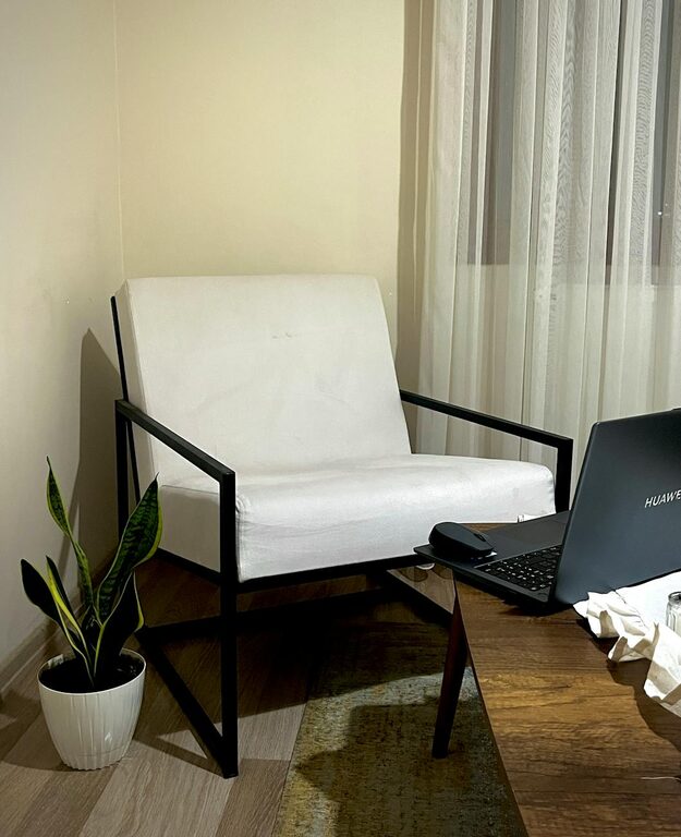 How to Create a Relaxing Home Workspace for Better Focus